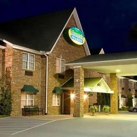 Mountain Inn & Suites Flat Rock Eksteriør bilde