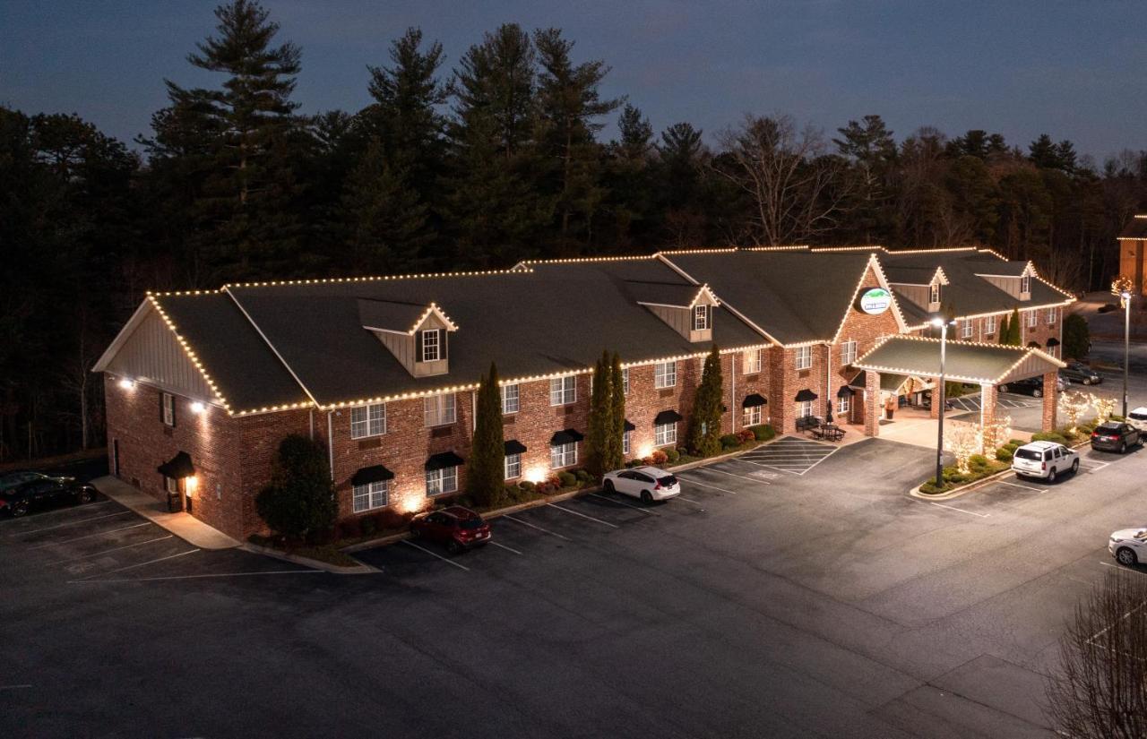 Mountain Inn & Suites Flat Rock Eksteriør bilde
