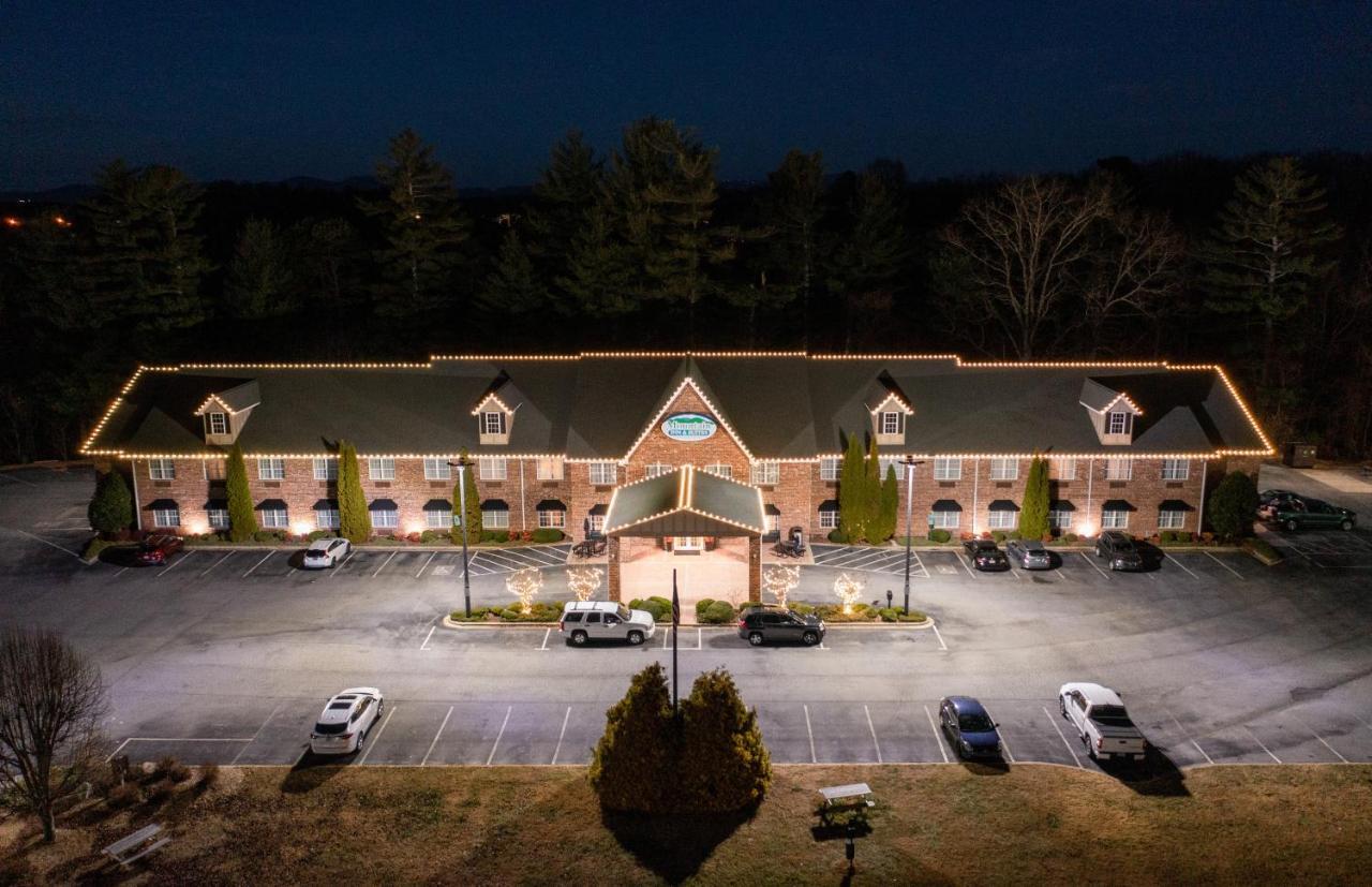 Mountain Inn & Suites Flat Rock Eksteriør bilde